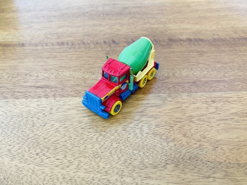 First matchbox peterbilt - matchbox,